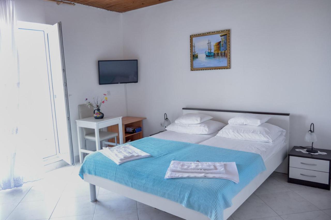 Villa Granic โพรไมนา ภายนอก รูปภาพ